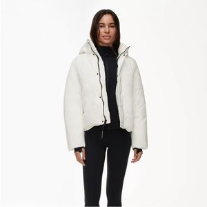 The Super One-Puff Shorty jacket in Oak